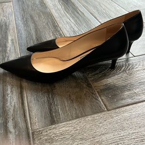 Beautiful PRADA kitten heels